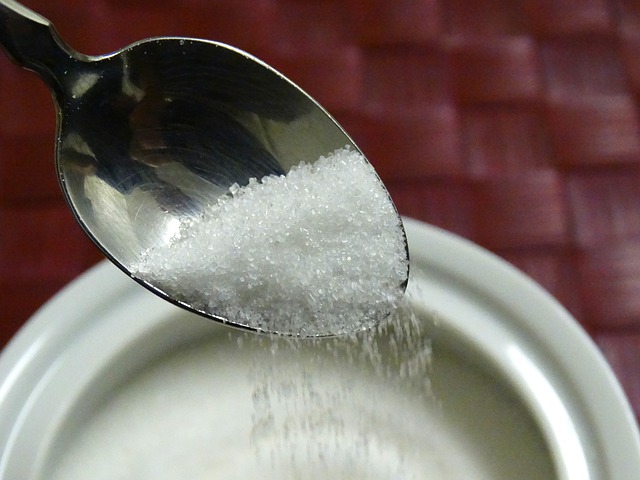 Zucker von Löffel