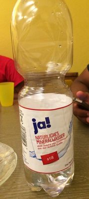 Natürliches Mineralwasser, still – ja! – 1,5l